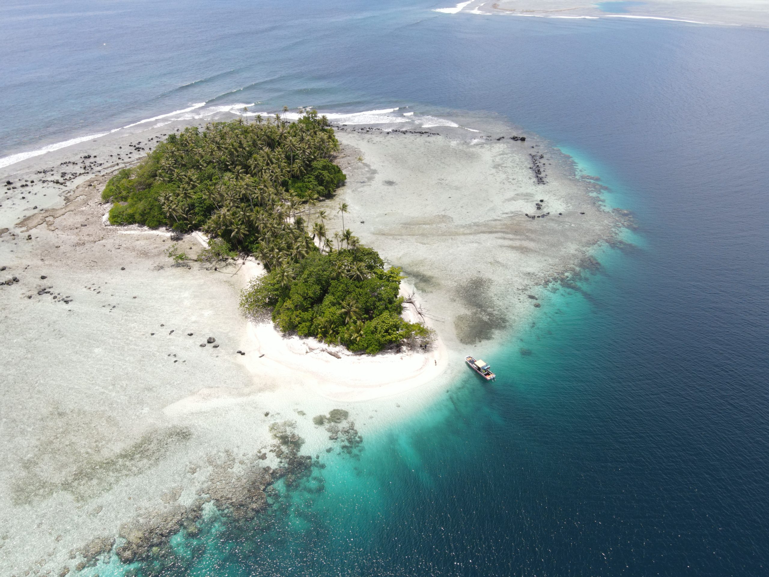 Nahkapw Island